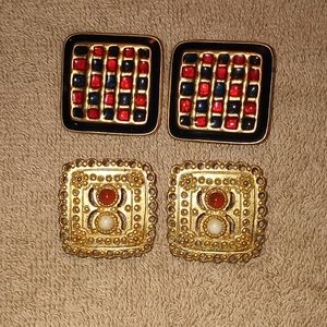 2 vintage pairs clip on earrings